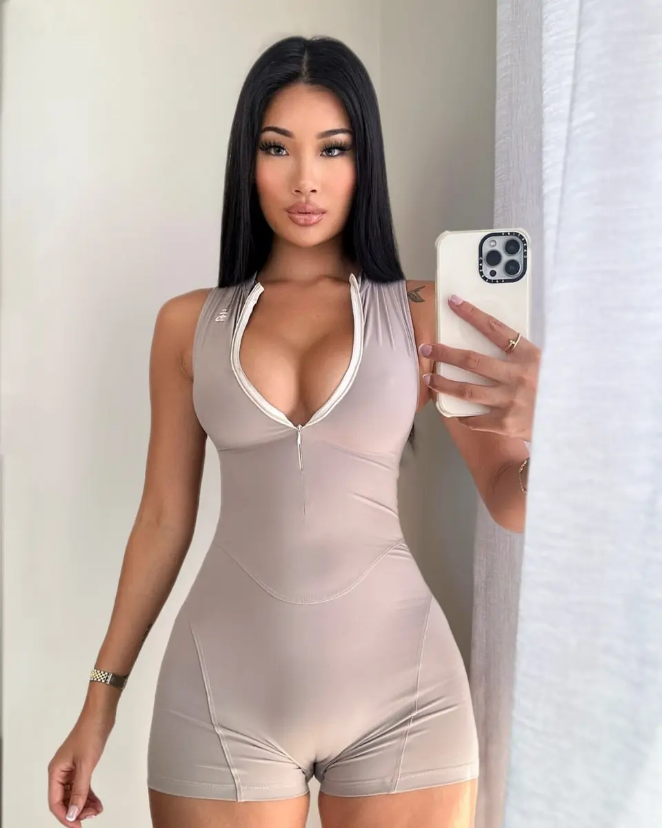 Angelica escort in Dubai