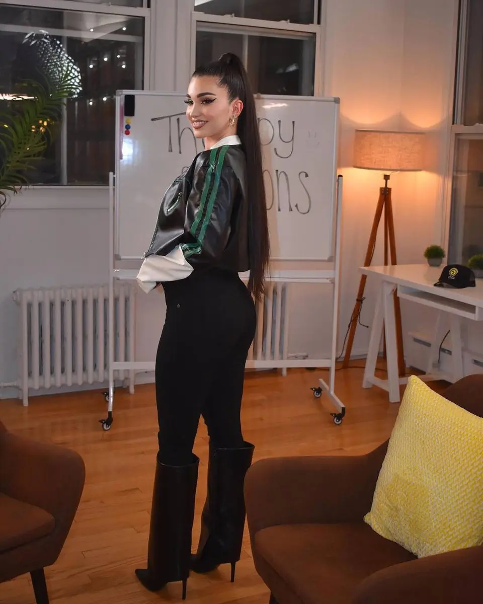 Avgusta escort in Dubai