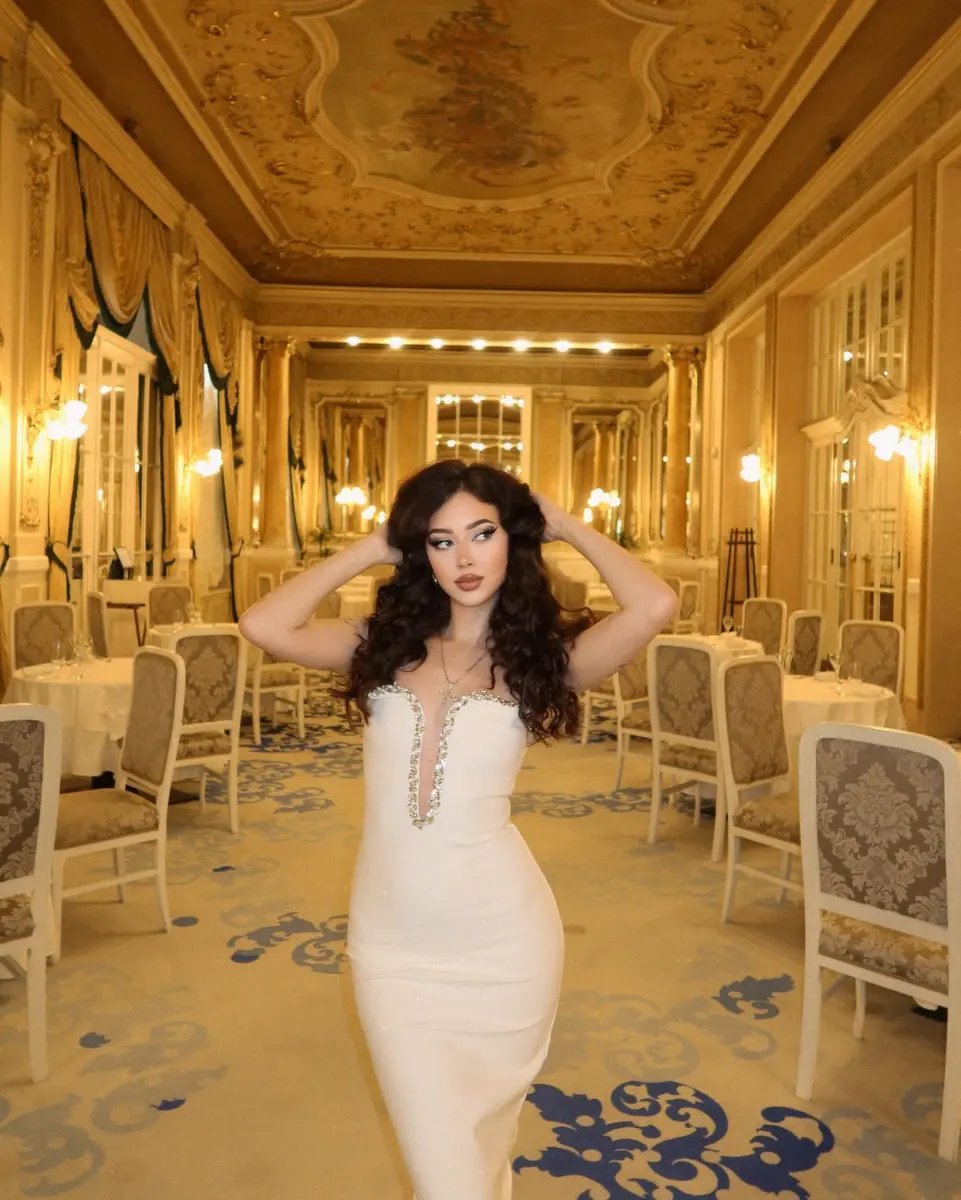 Cintriya escort in Dubai