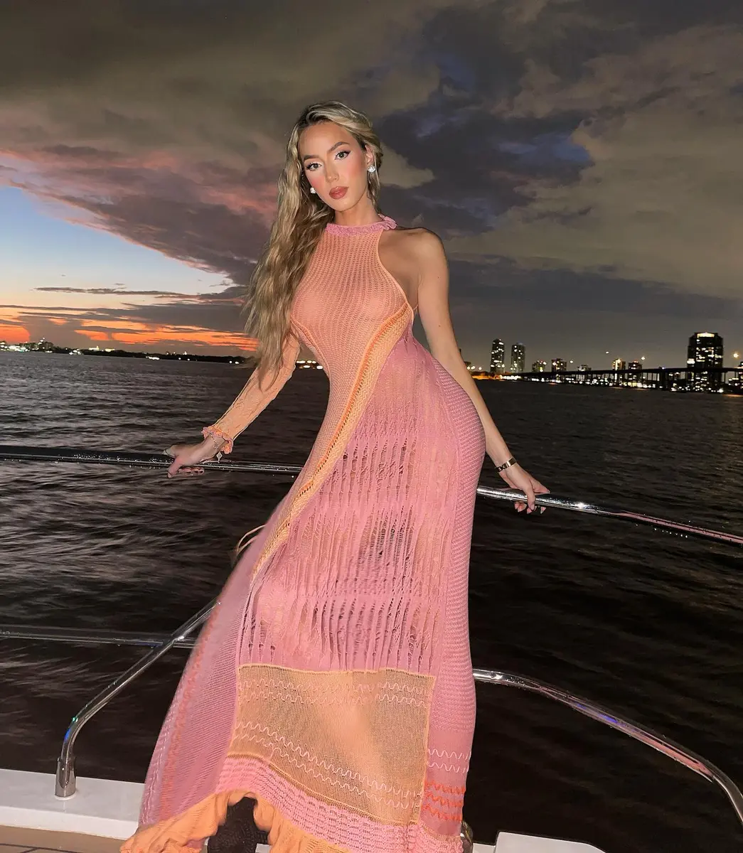 Feyda escort in Dubai