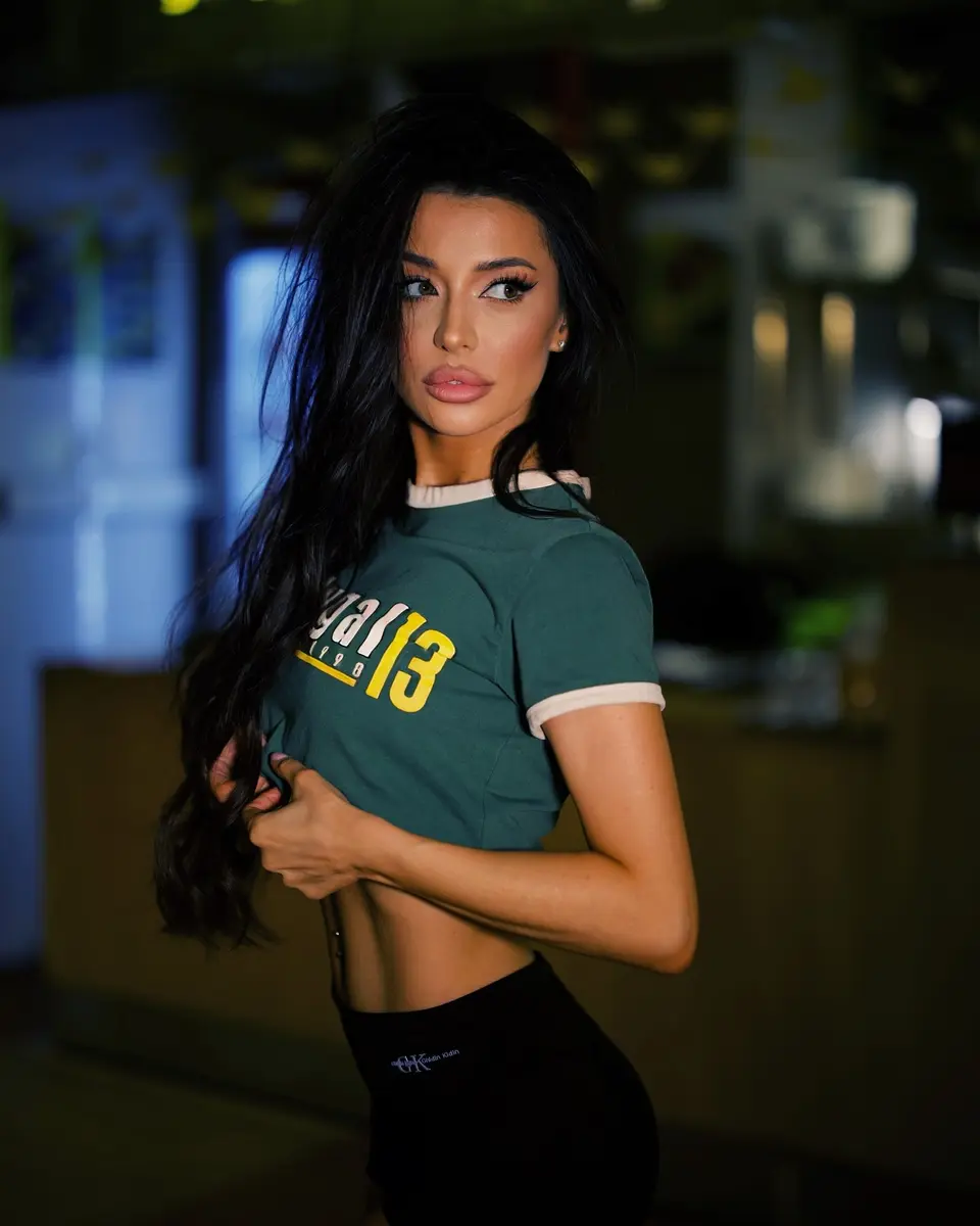 Fival escort in Dubai