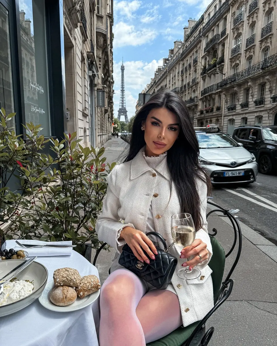 Georgina escort in Dubai