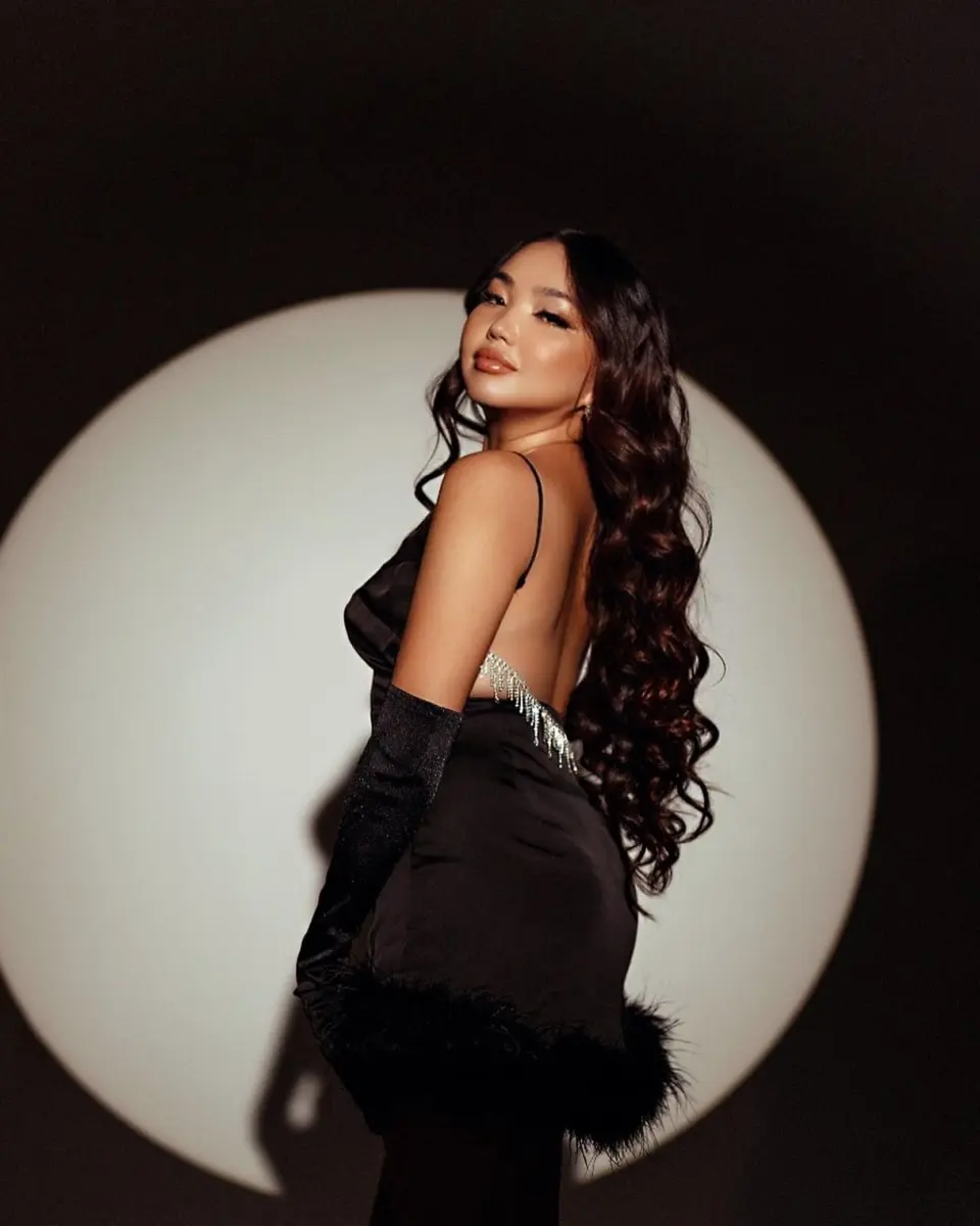 Karina escort in Dubai