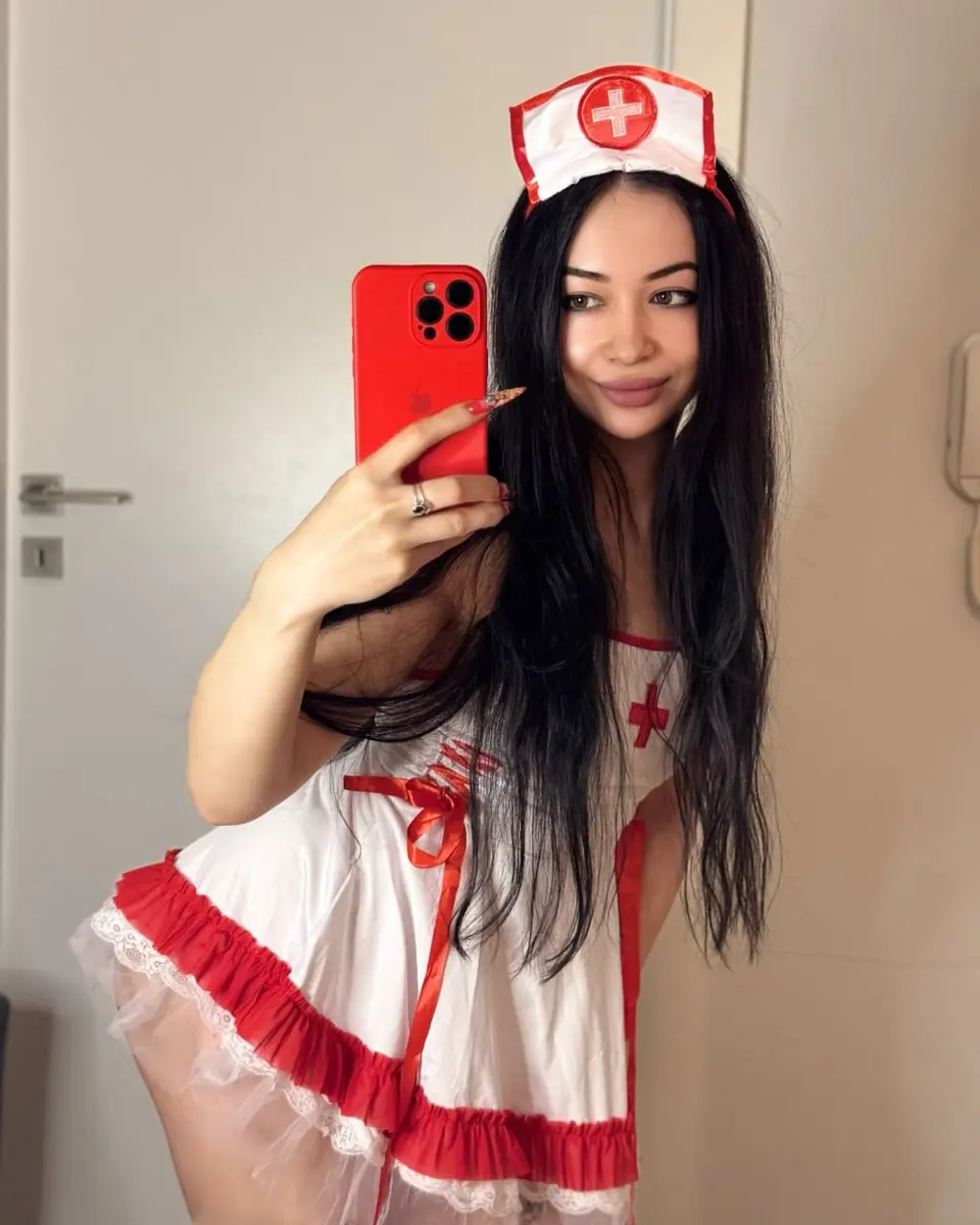 Luna escort in Dubai