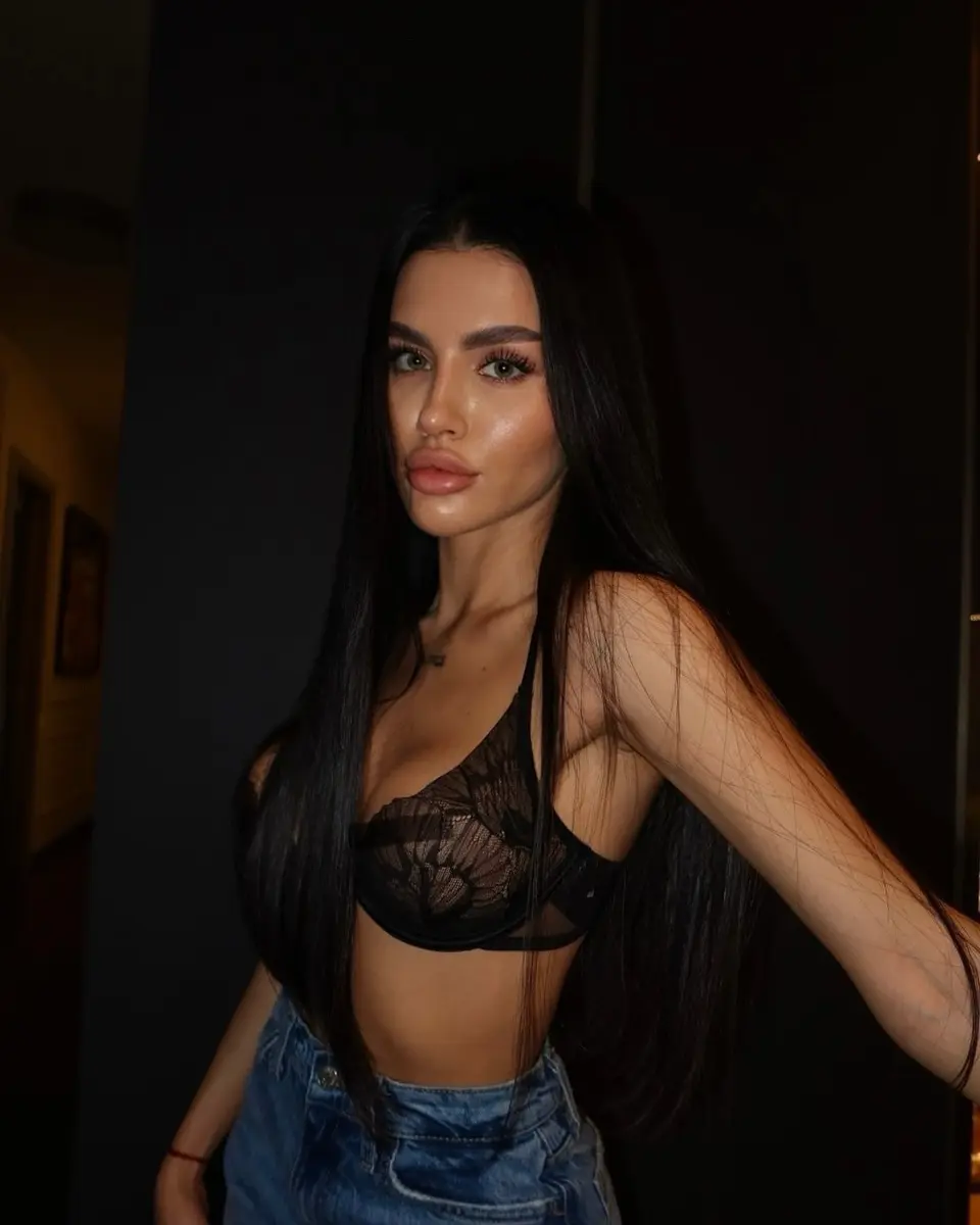 Maya escort in Dubai