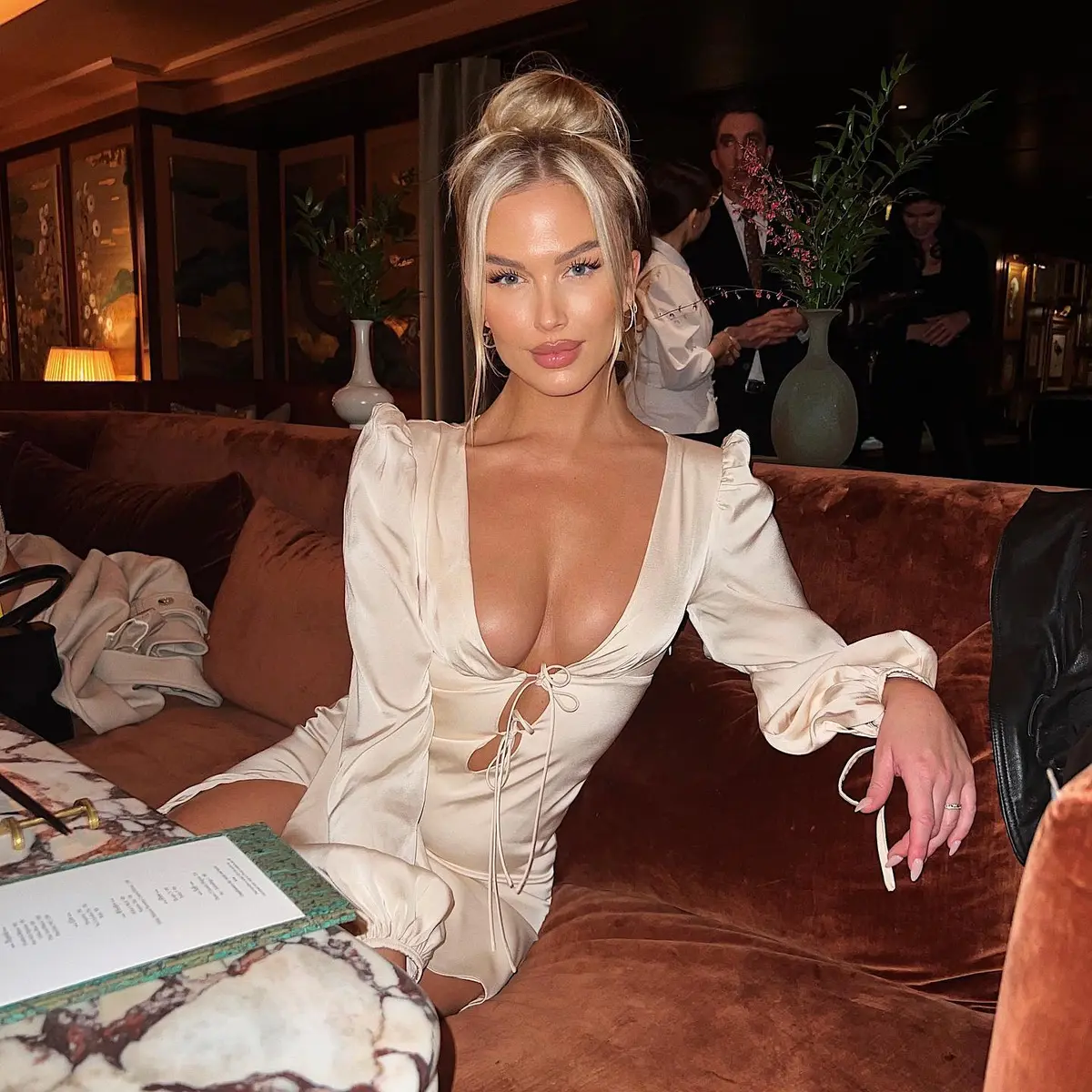 Nemil escort in Dubai