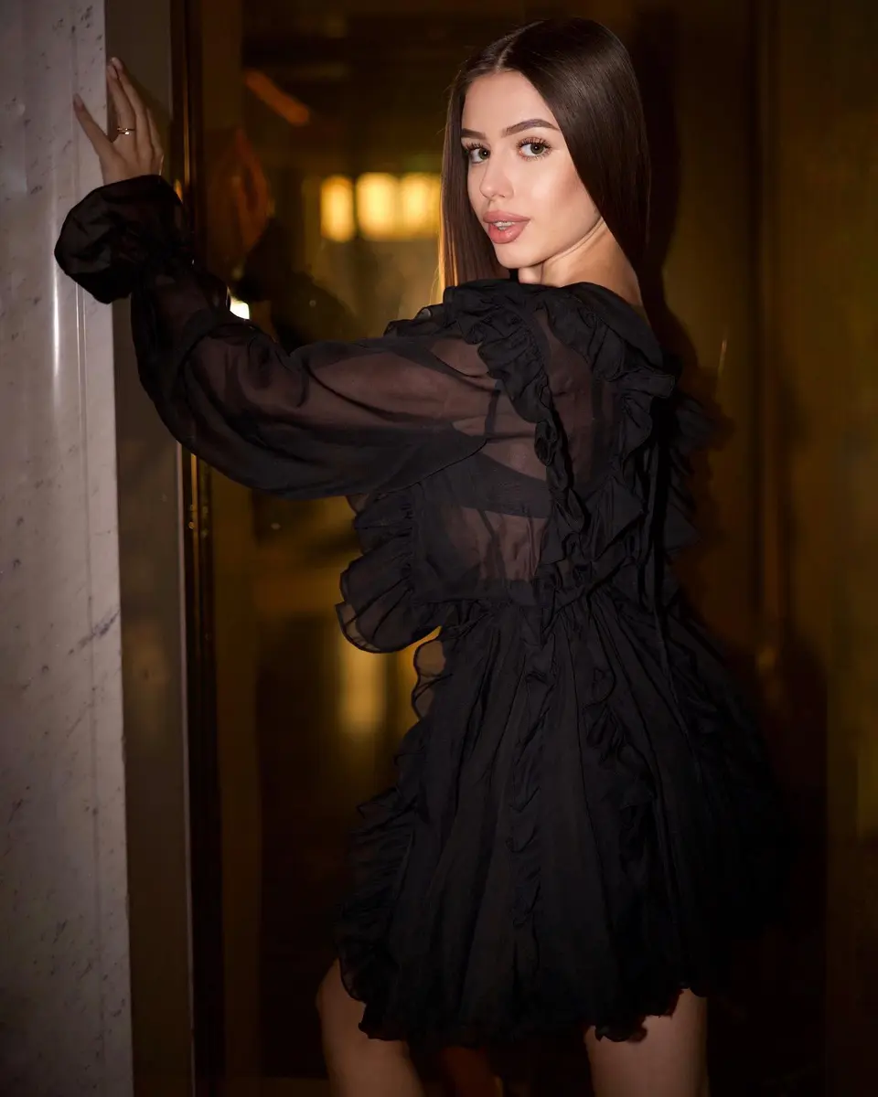 Roza escort in Dubai