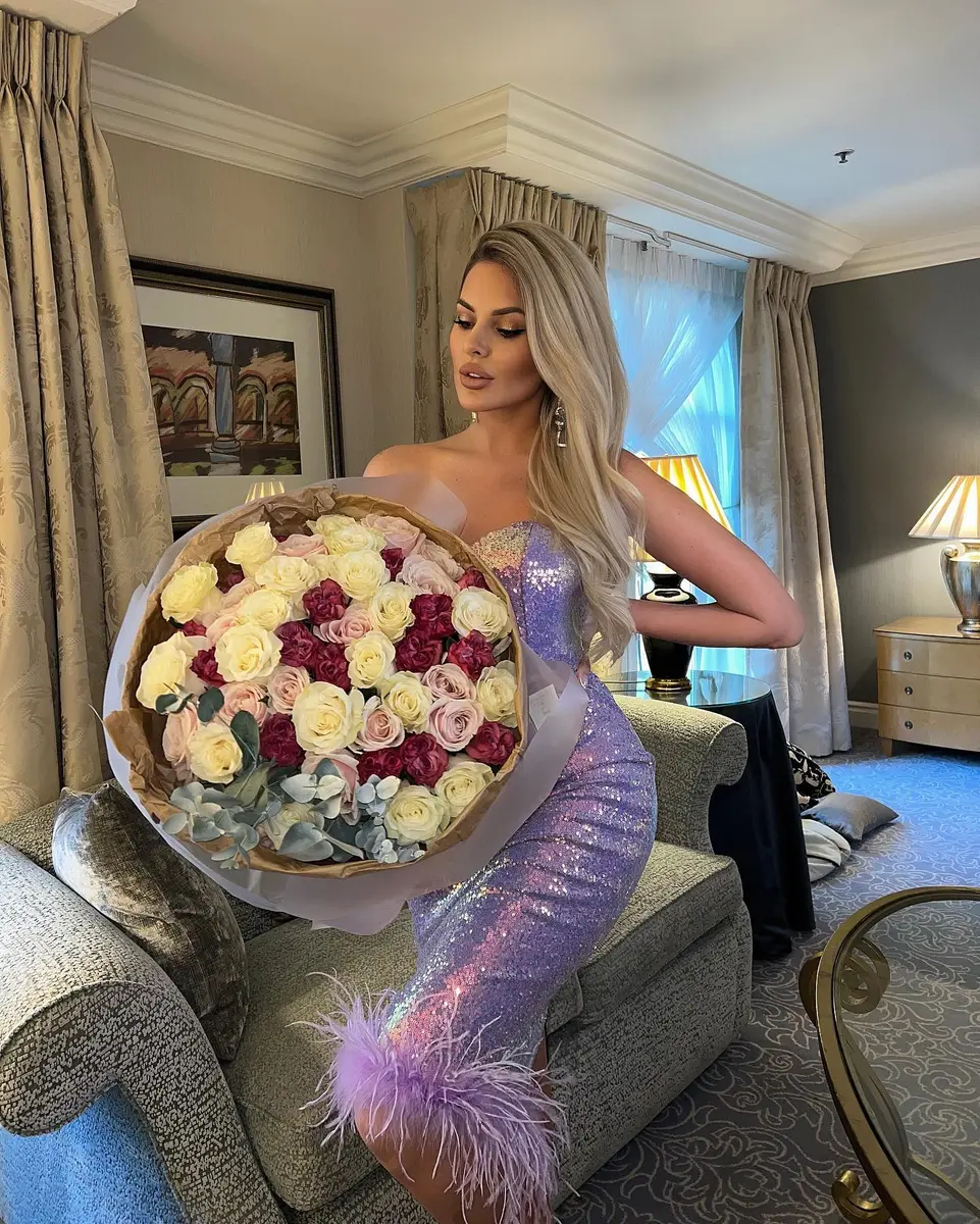 Teriamina escort in Dubai