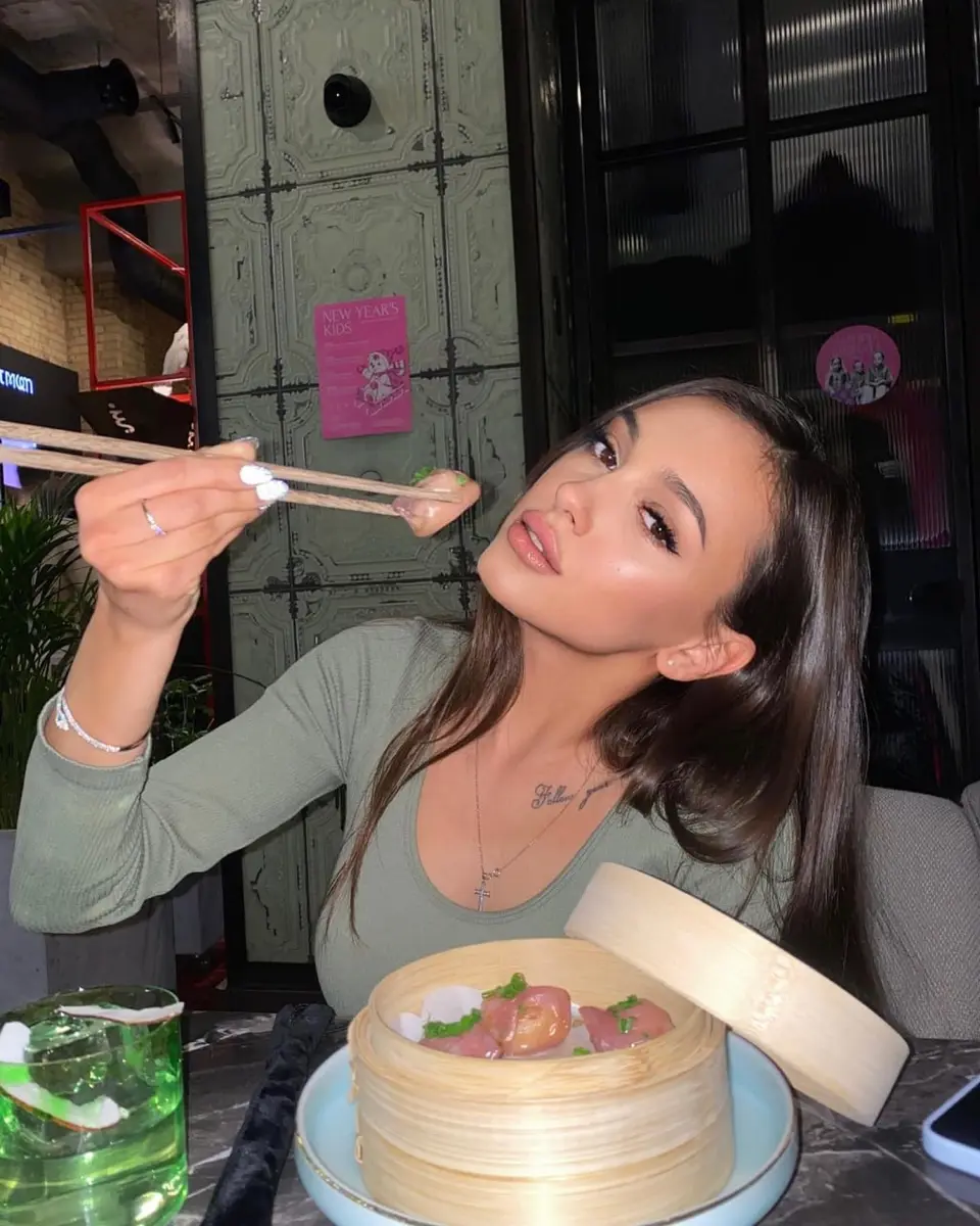 Vivien escort in Dubai