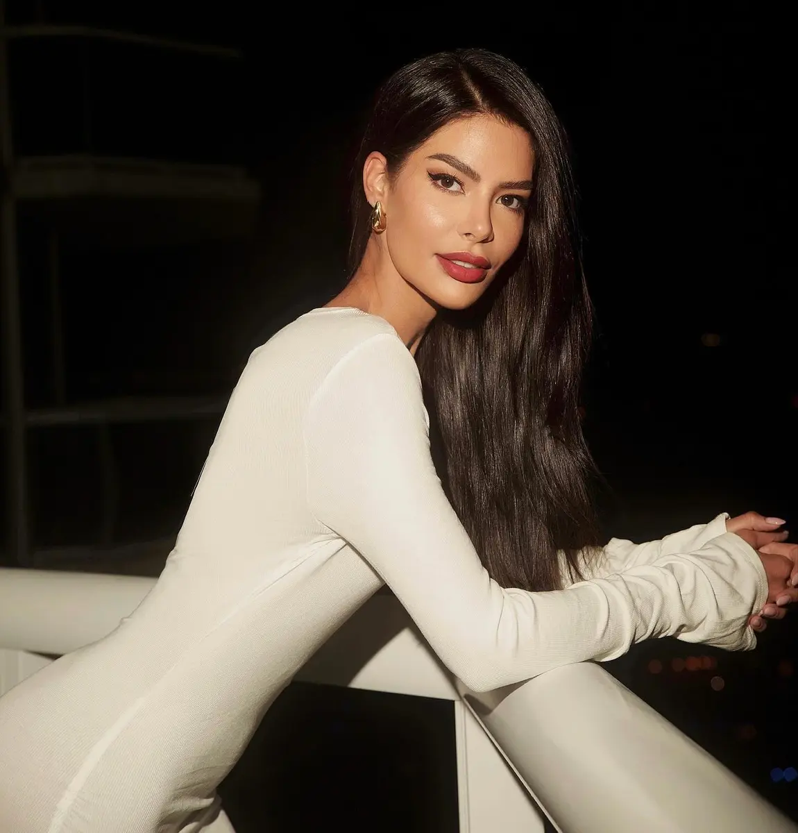 Zimfi escort in Dubai